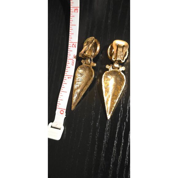 Vintage Gold-tone Drop Earrings with a Red Cabochon Stone - Picture 3 of 3